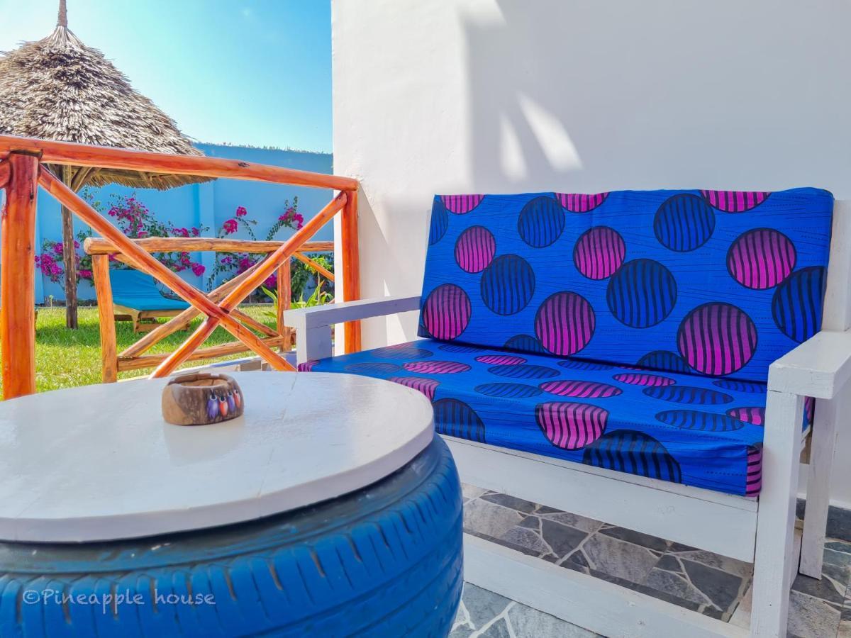 Pineapple House Bed & Breakfast Nungwi Luaran gambar