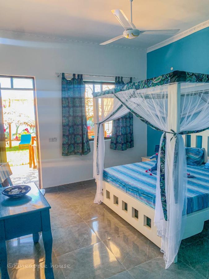 Pineapple House Bed & Breakfast Nungwi Luaran gambar